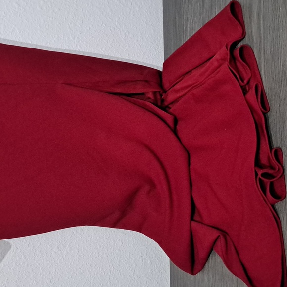 Adrianna Papell Red Crepe Tuxedo Gown - Picture 10 of 14